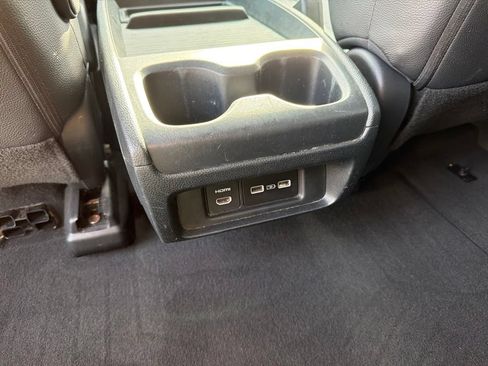 Used 2024 Honda Odyssey Touring image 18