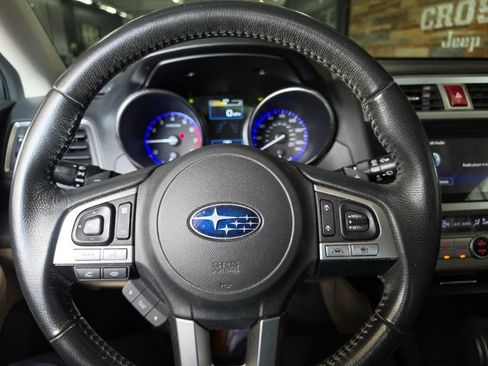 Used 2017 Subaru Outback 2.5i Premium AWD/4WD image 9