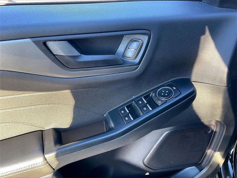 Used 2024 Ford Escape Active image 37