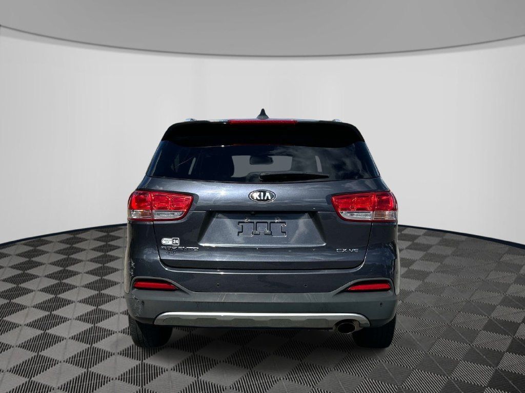 Used 2016 Kia Sorento EX w/ EX Premium Package FWD image 4