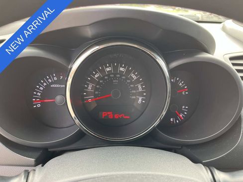 Used 2011 Kia Soul + w/ Audio Pkg image 32