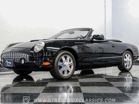 Used 2002 Ford Thunderbird image 24