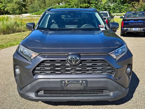 Used 2020 Toyota RAV4 XLE w/ Convenience Package AWD/4WD image 9