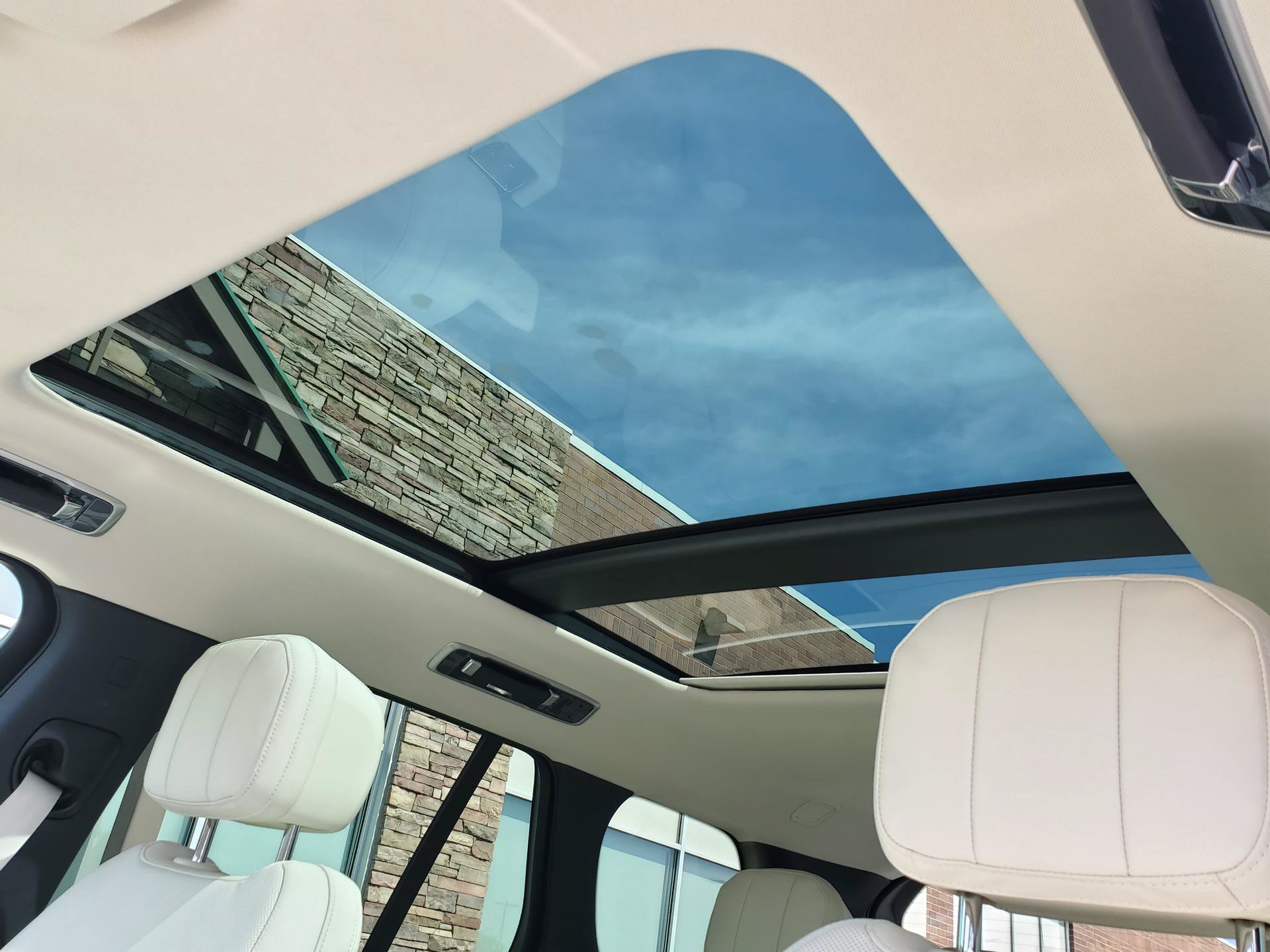 New 2026 Land Rover Range Rover SE AWD/4WD image 26