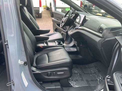 Used 2025 Honda Odyssey Sport-L image 48