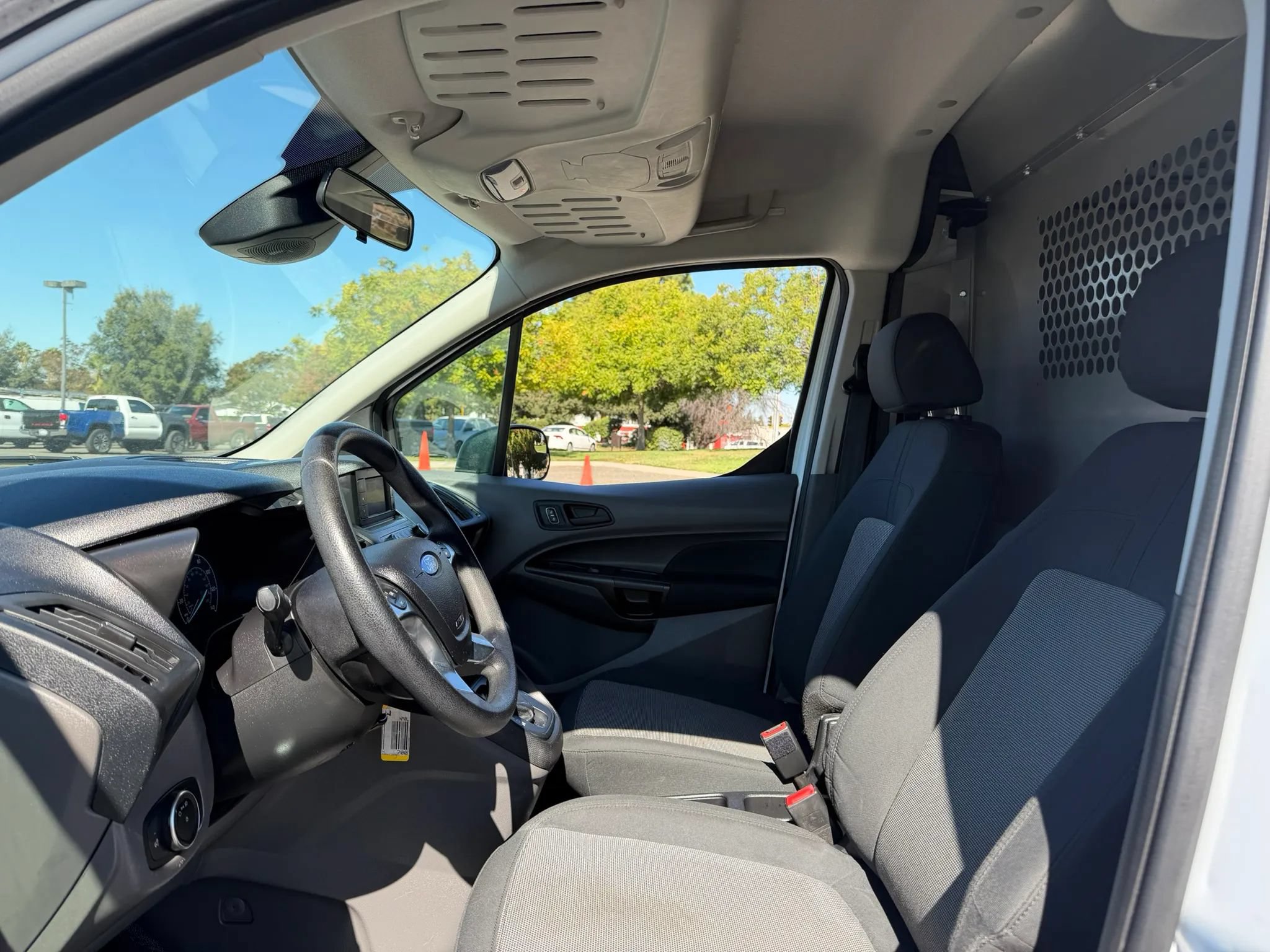 Used 2019 Ford Transit Connect XL FWD image 10