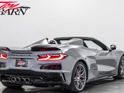 Used 2025 Chevrolet Corvette Z06 w/ Battery Protection Package RWD image 5