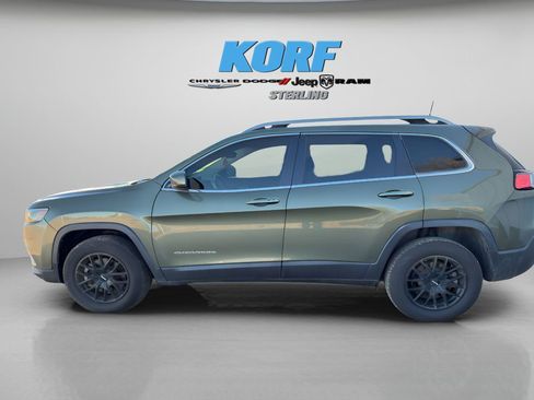 Used 2021 Jeep Cherokee Latitude Plus image 9