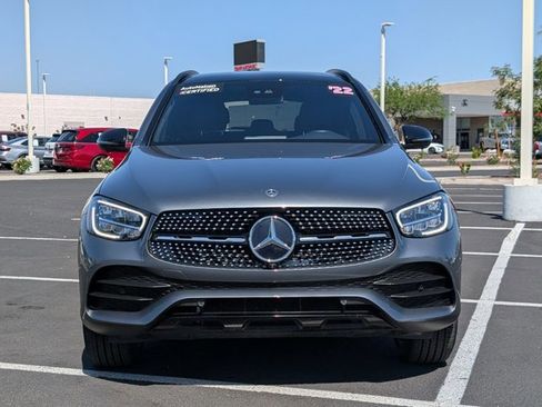 Used 2022 Mercedes-Benz GLC 300 image 2