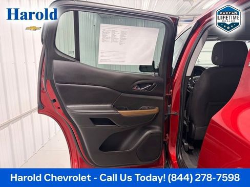 Used 2023 GMC Acadia SLE w/ LPO, Floor Liner Package AWD/4WD image 13