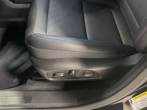 Used 2026 Chevrolet Equinox LT w/ Convenience Package II image 23