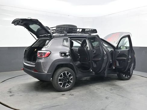 Used 2021 Jeep Compass Trailhawk AWD/4WD image 47