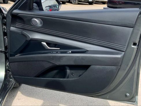 Used 2024 Hyundai Elantra SEL w/ Convenience Package image 21