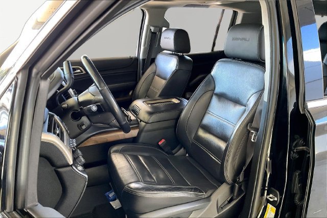 Used 2019 GMC Yukon XL Denali w/ Denali Ultimate Package AWD/4WD image 15