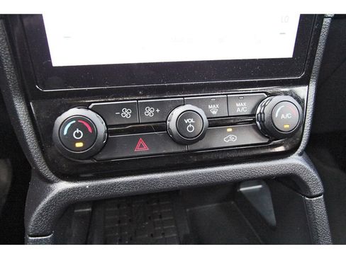 Used 2025 Ford Ranger XLT w/ Equipment Group 301A High AWD/4WD image 28