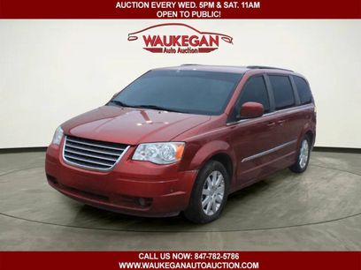 Used 2013 Chrysler Town & Country Touring w/ Trailer Tow Group