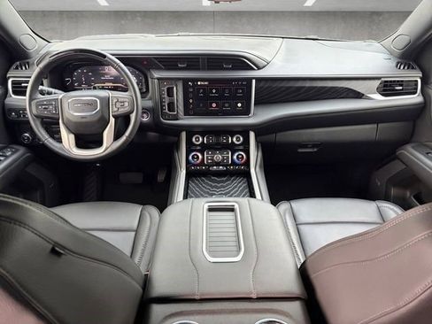 Certified 2024 GMC Yukon Denali w/ Advanced Technology Package image 18