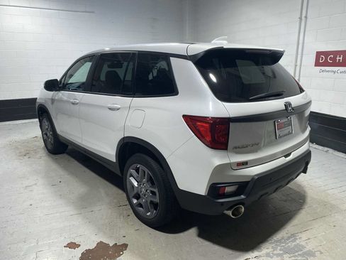 Used 2023 Honda Passport EX-L image 4