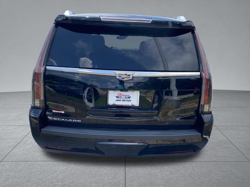 Used 2019 Cadillac Escalade Luxury RWD image 14
