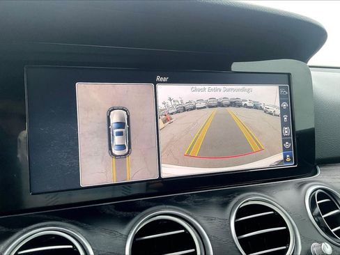 Used 2019 Mercedes-Benz E 300 w/ Premium 1 Package image 18