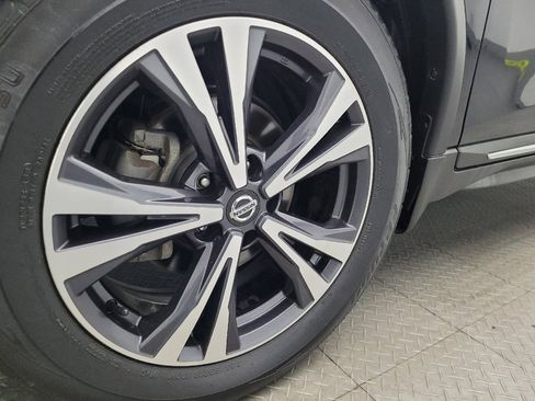 Used 2018 Nissan Rogue SL w/ Premium Package FWD image 31