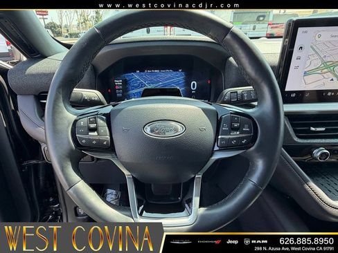 Used 2025 Ford Explorer Platinum w/ LUX Leather Package AWD/4WD image 26