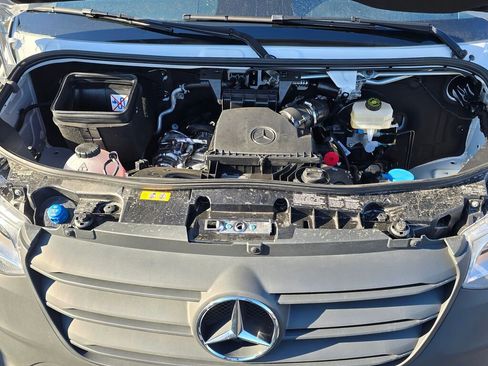 New 2025 Mercedes-Benz Sprinter 2500 image 11