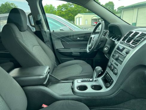Used 2012 GMC Acadia SLE w/ LPO, 'HIT The Road' Package AWD/4WD image 7
