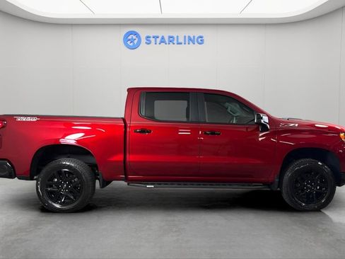 Used 2025 Chevrolet Silverado 1500 LT Trail Boss AWD/4WD image 11