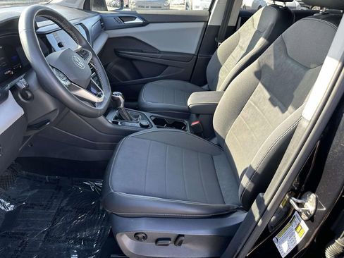 Used 2022 Volkswagen Taos SE w/ Panoramic Sunroof Package image 21