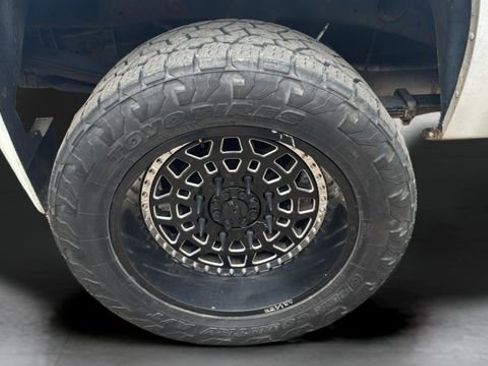 Used 2014 GMC Sierra 2500 SLE w/ SLE Preferred Package AWD/4WD image 28