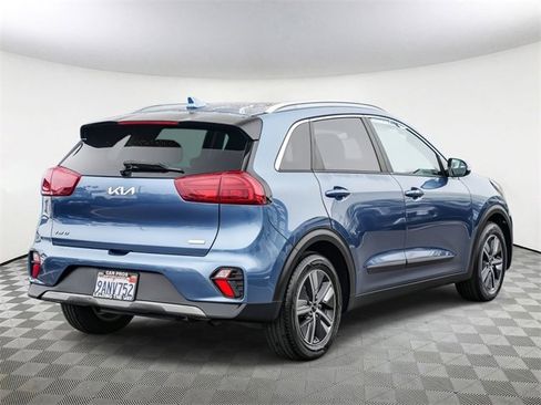 Certified 2022 Kia Niro EX Premium image 8