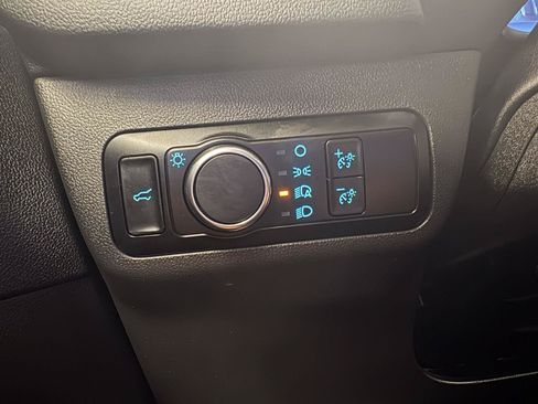 Used 2023 Ford Escape Active w/ Tech Pack #2 AWD/4WD image 30