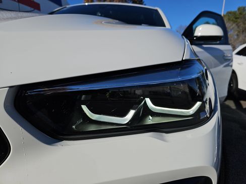 Used 2023 BMW X6 xDrive40i w/ M Sport Package image 33