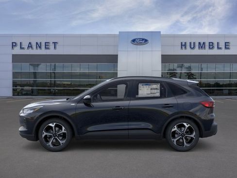 Used 2025 Ford Escape ST-Line Select w/ Class II Trailer Tow Package AWD/4WD image 3