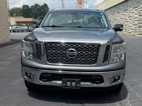 Used 2017 Nissan Titan SV AWD/4WD image 3