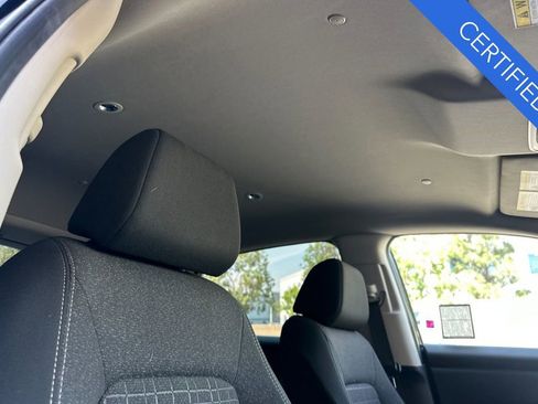 Certified 2025 Honda HR-V LX image 18