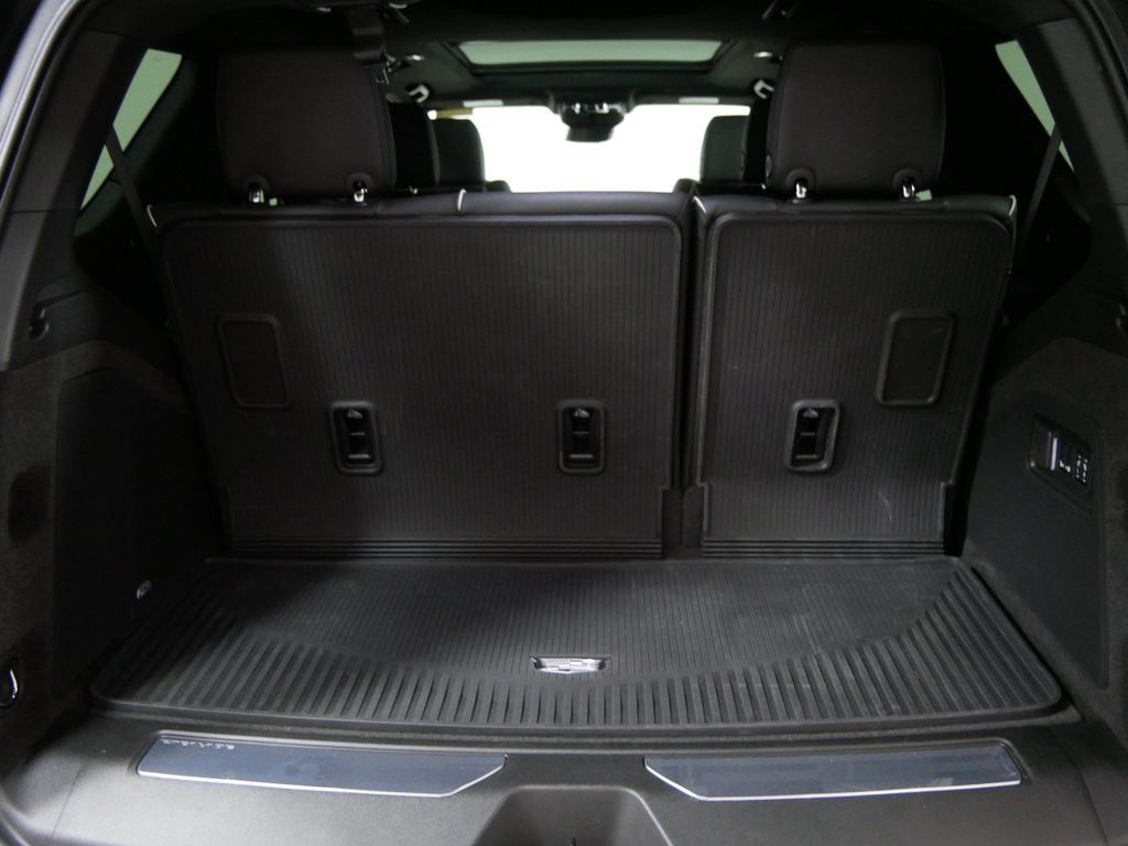 Used 2025 Cadillac Escalade Premium Luxury w/ Touring Package AWD/4WD image 6