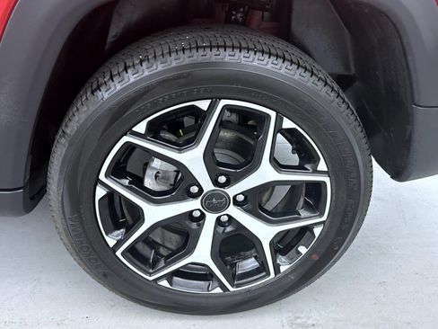 Used 2025 Jeep Compass Limited AWD/4WD image 23