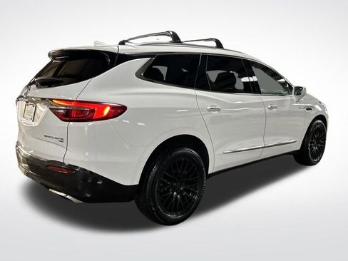 Used 2019 Buick Enclave Essence image 5
