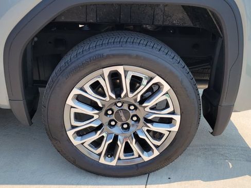Used 2025 GMC Sierra 1500 Denali Ultimate AWD/4WD image 14