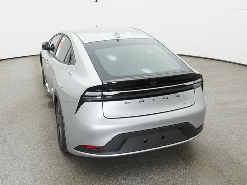 New 2025 Toyota Prius Plug-In Hybrid image 15