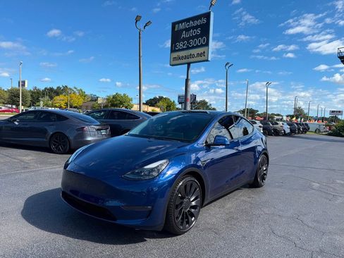Used 2023 Tesla Model Y Performance image 1