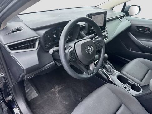 Used 2024 Toyota Corolla LE FWD image 13