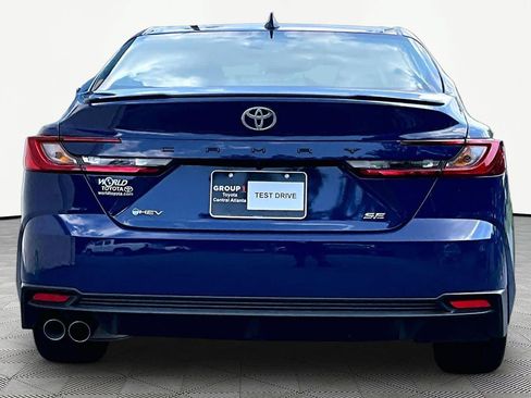 Certified 2025 Toyota Camry SE w/ Convenience Package FWD image 5