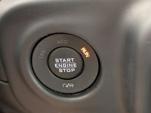 Used 2018 Jeep Wrangler Unlimited Rubicon AWD/4WD image 23