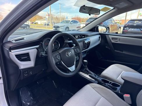 Used 2014 Toyota Corolla L image 9