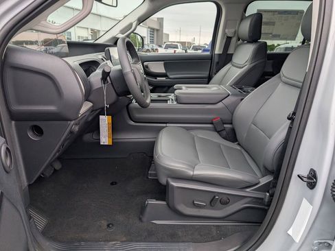 New 2026 Ford Expedition Max Active AWD/4WD image 11