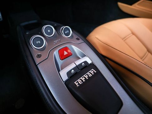 Certified 2013 Ferrari 458 Italia Base image 38