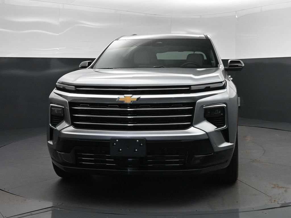 Used 2025 Chevrolet Traverse High Country w/ LPO, Floor Liner Package FWD image 10